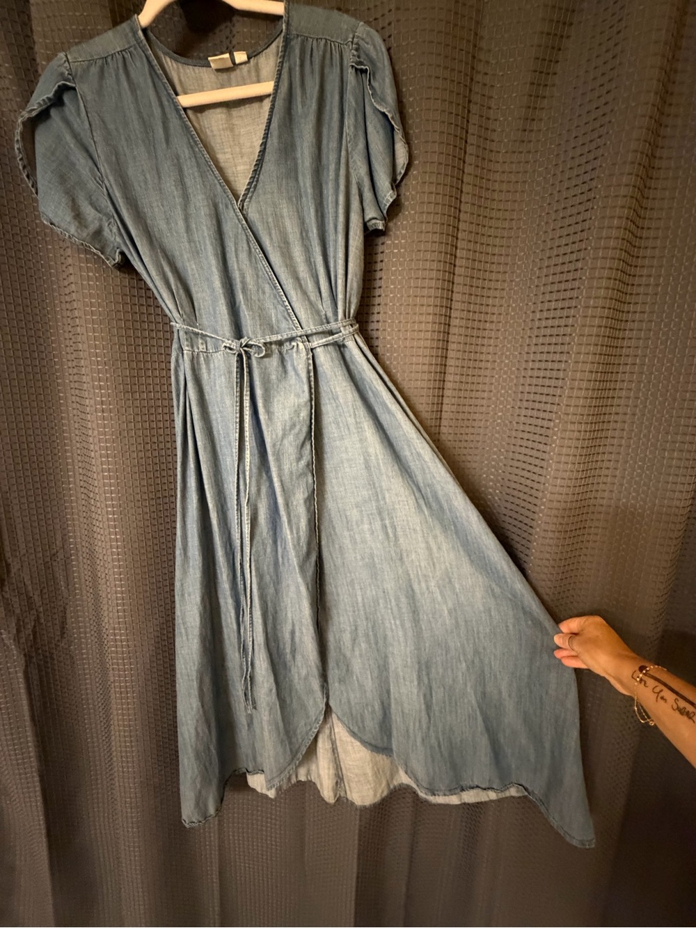 GAP Wrap Maxi Dress in Denim Blue - Picture 7 of 9